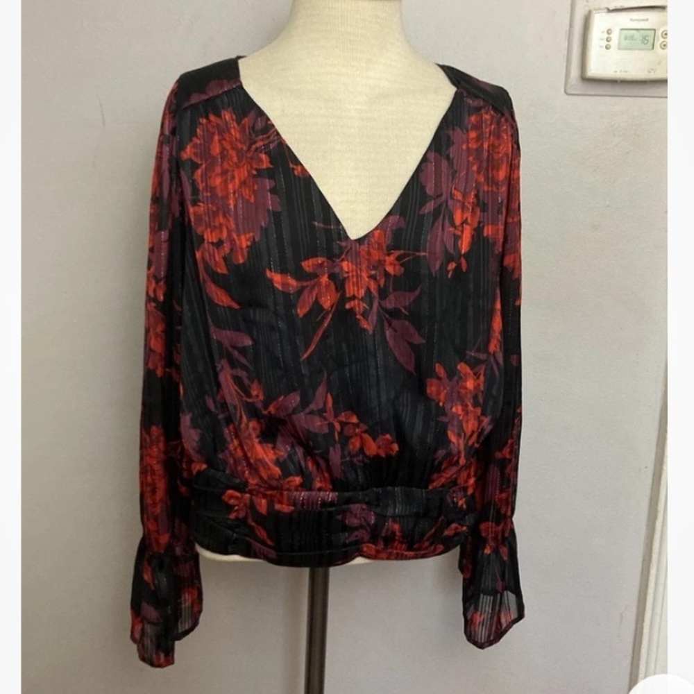 8-22 Lane Bryant Black top Blouse Floral Shimmer 16 NWT